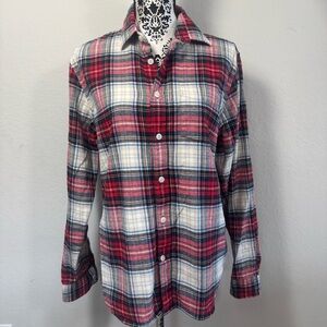 GAP Women’s Plaid Flannel Shirt Size M Standard Fit Medium Pocket